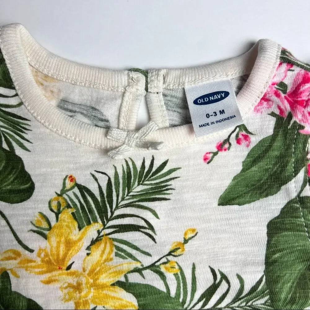 Old Navy  Baby Tropical Print  Style Onesie Sz 0-3M